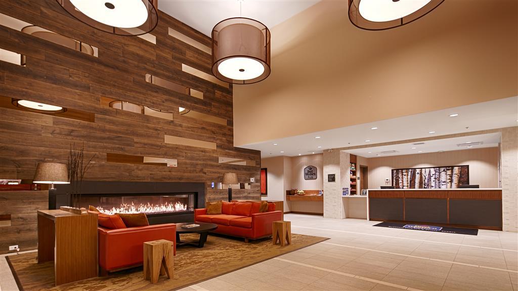 Mountain View Inn & Suites Sundre Dalaman gambar