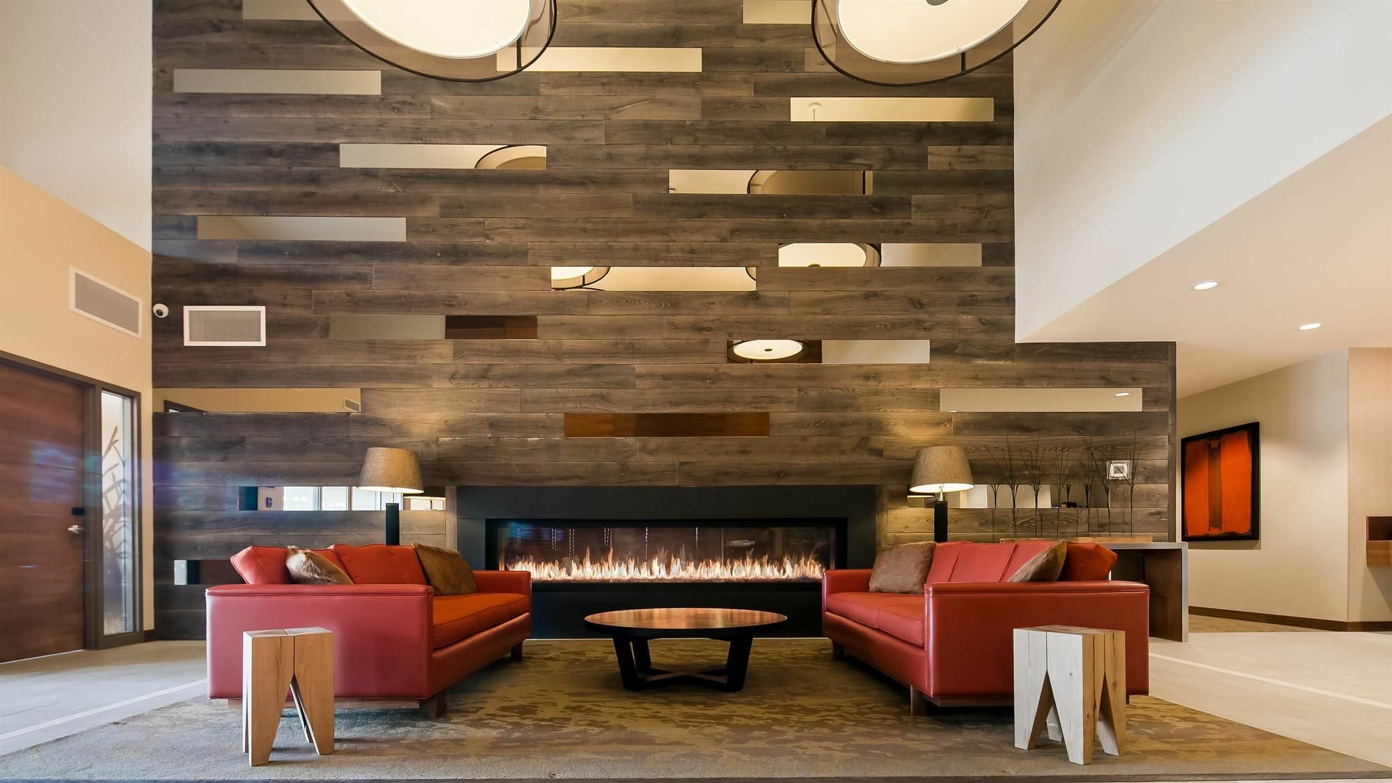 Mountain View Inn & Suites Sundre Luaran gambar