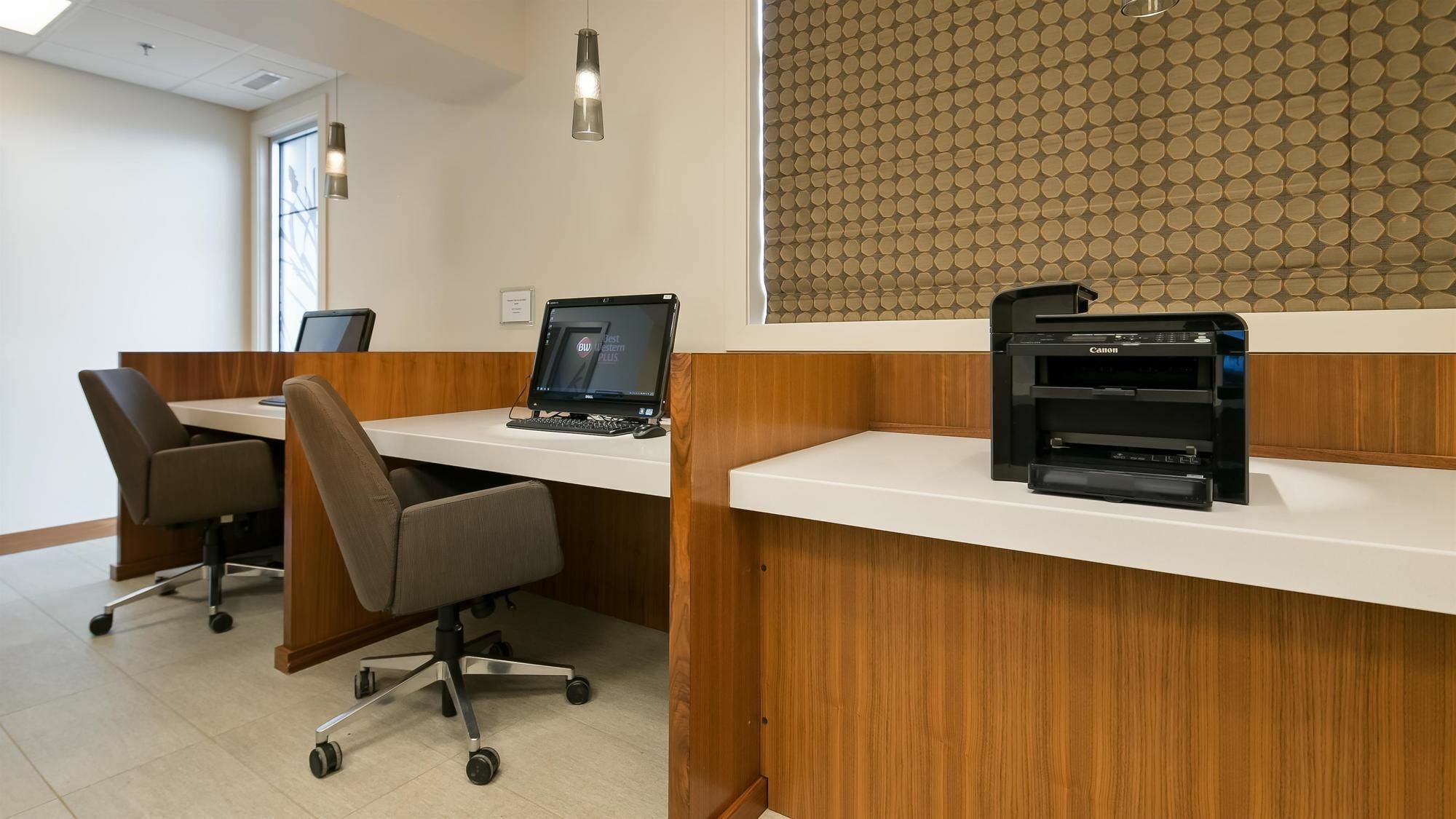 Mountain View Inn & Suites Sundre Luaran gambar
